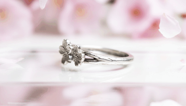 Anillo Sakura – Belleza Efímera - Imagen 3